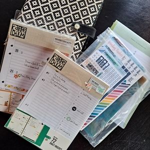 Agenda 52 binder lot Carpe Diem ect..